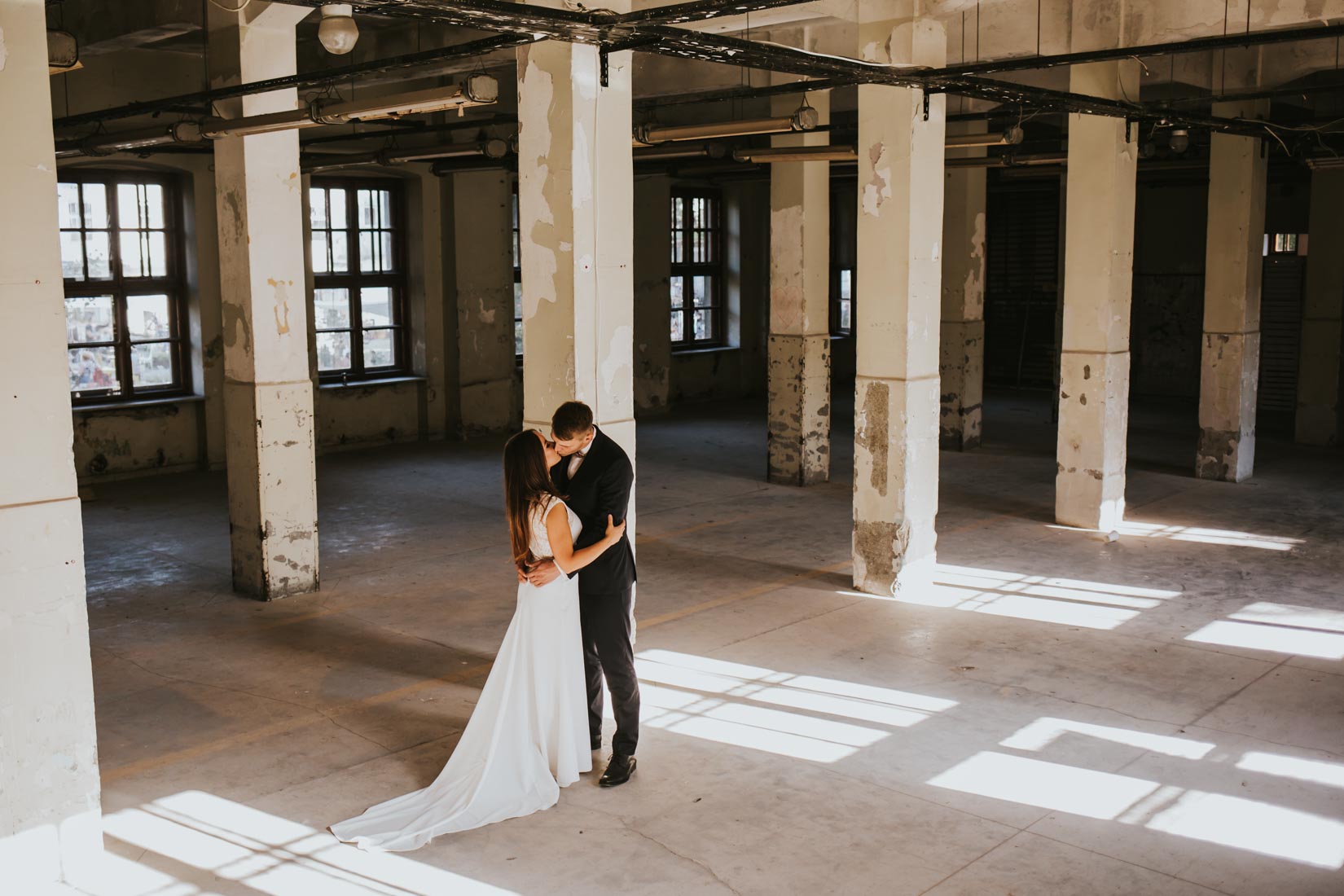 Sesja ślubna Kraków Dolnych młynów 10 Tytano Fotografia ślubna Kraków