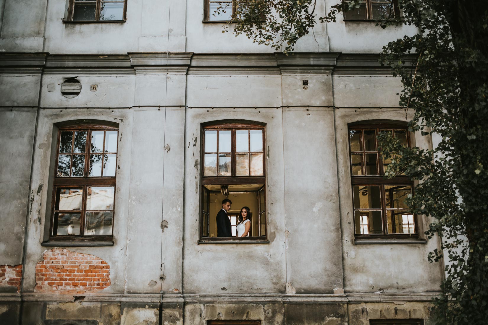 Sesja ślubna Kraków Dolnych młynów 10 Tytano Fotografia ślubna Kraków