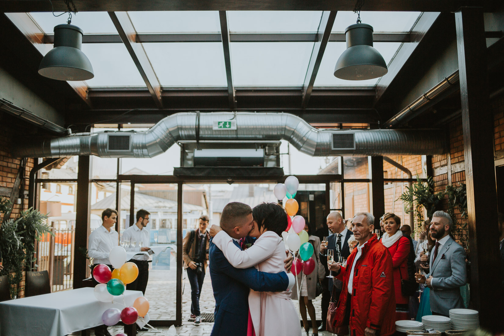 Fotografia ślubna Kraków, ślub wesele Stara Zajezdnia Kraków Kazimierz