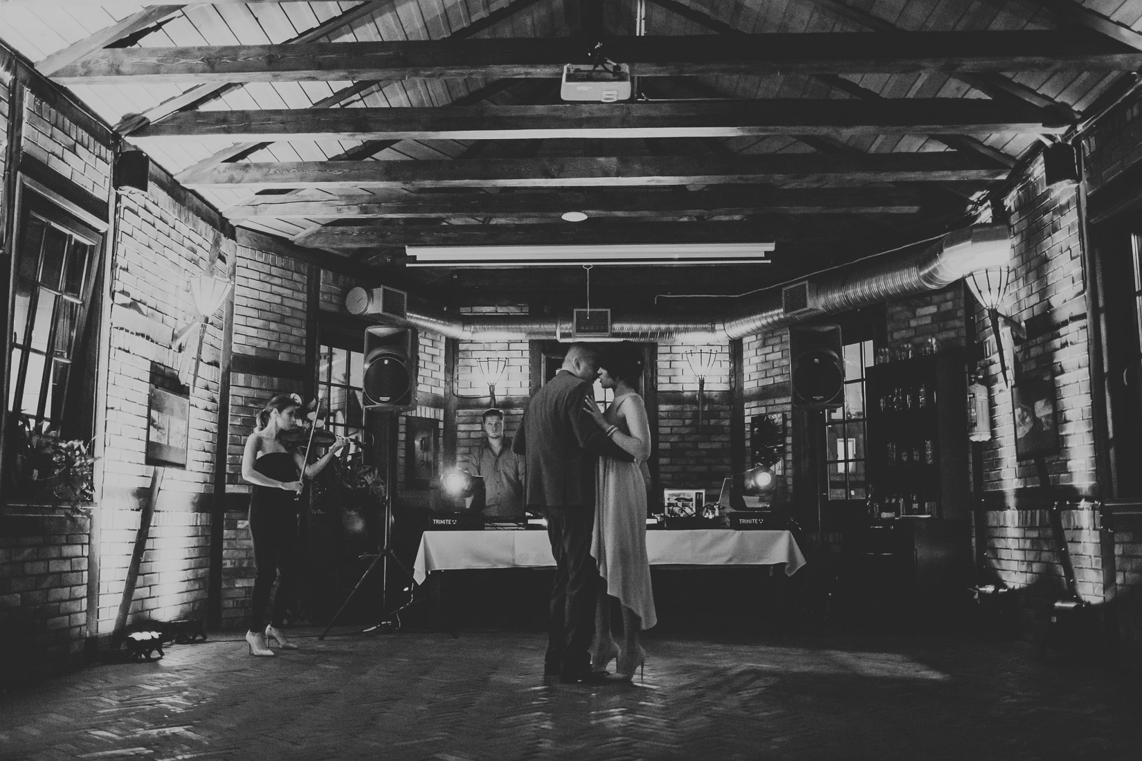 Fotografia ślubna Kraków, ślub wesele Stara Zajezdnia Kraków Kazimierz