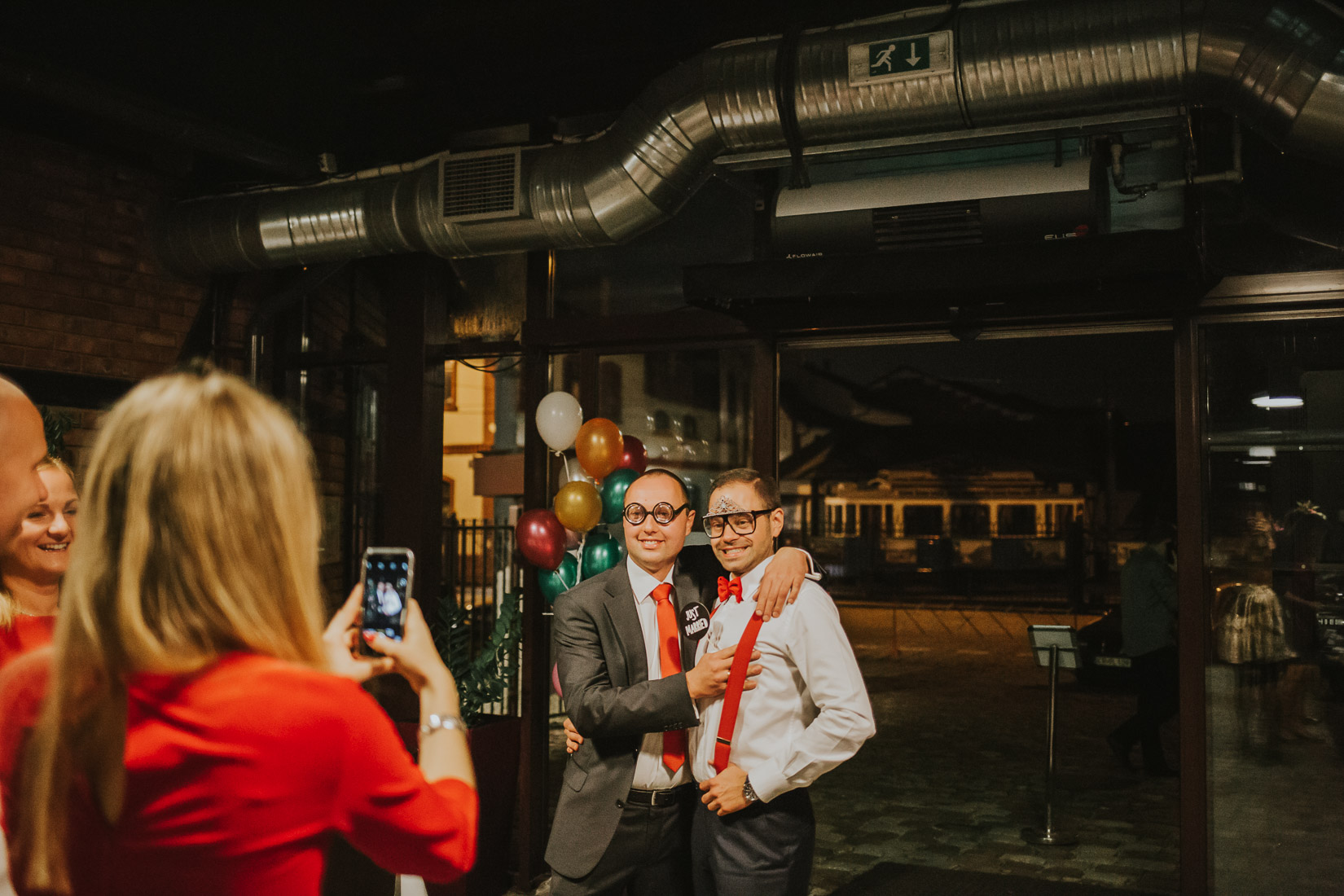 Fotografia ślubna Kraków, ślub wesele Stara Zajezdnia Kraków Kazimierz