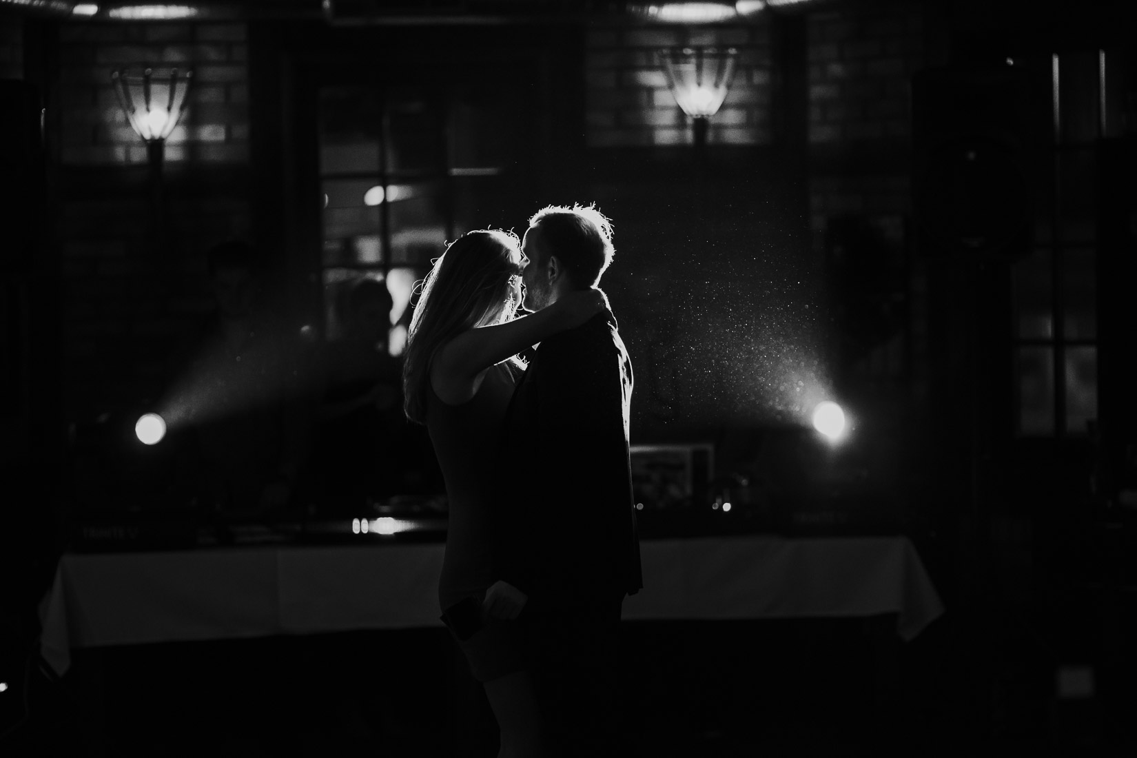 Fotografia ślubna Kraków, ślub wesele Stara Zajezdnia Kraków Kazimierz