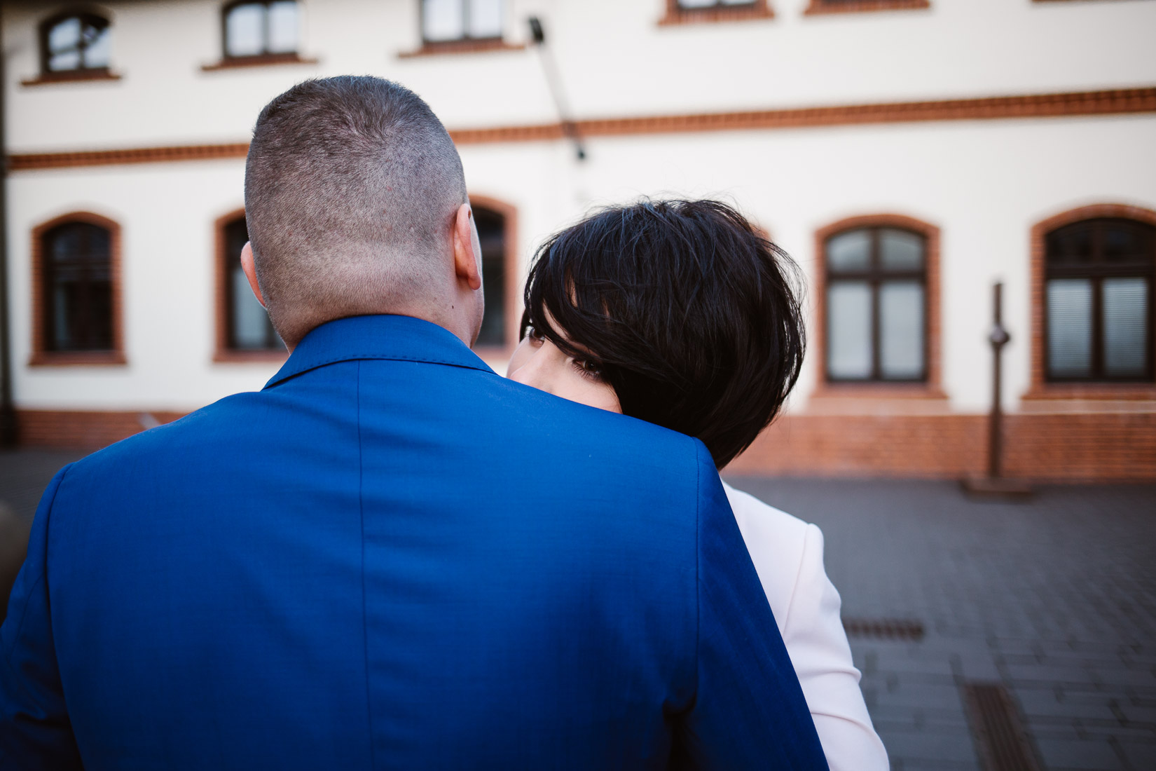 Fotograf ślubny Kraków,Sesja ślubna Muzeum Muzeum Inżynierii Miejskiej ,Stara Zajezdnia Kraków Kazimierz