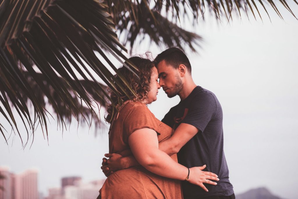 wedding sesion waikiki beach oahu hawaii