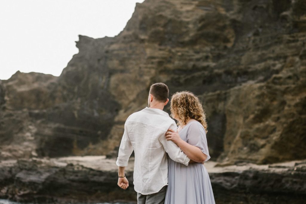 Ślub na Hawajach, halona beach cove wedding session