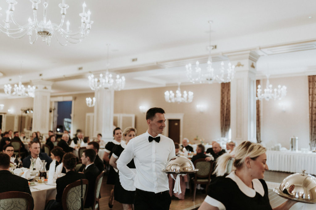 Ślub pałac w Konarach, Pacanów, Fotografia ślubna Kielce , fotograf ślubny Kraków