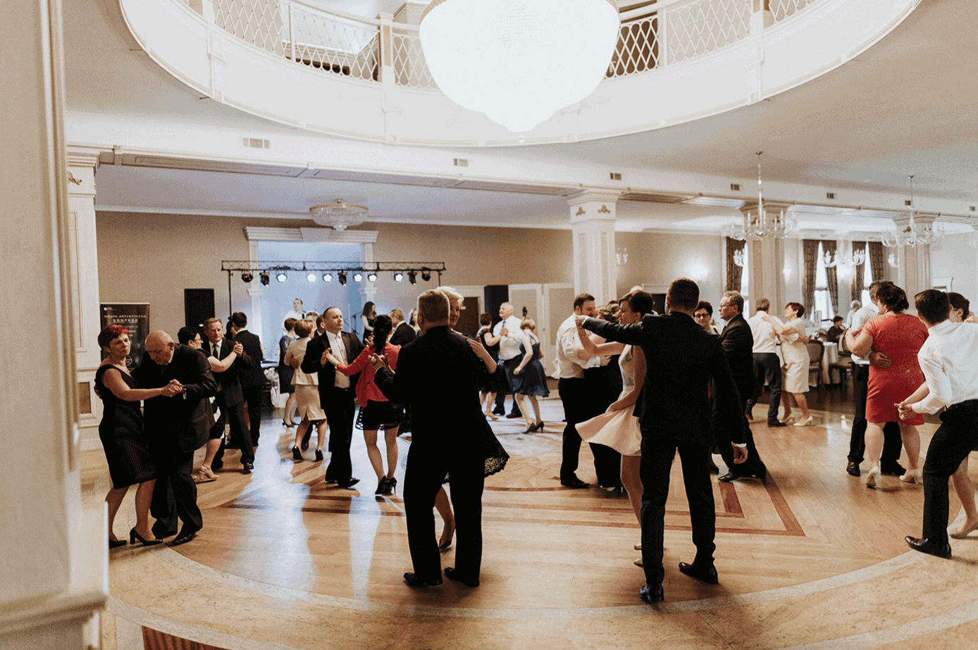 Ślub pałac w Konarach, Pacanów, Fotografia ślubna Kielce , fotograf ślubny Kraków