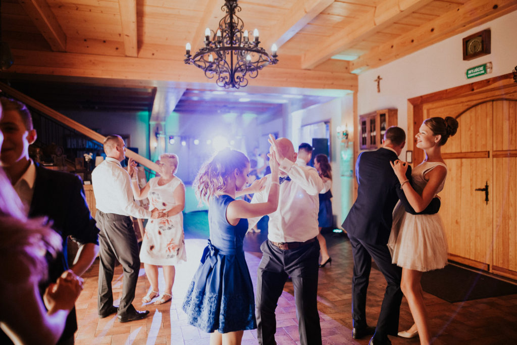 Fotograf ślubny Kielce Ślub rustykalny, Karczma Cekierówka wesele