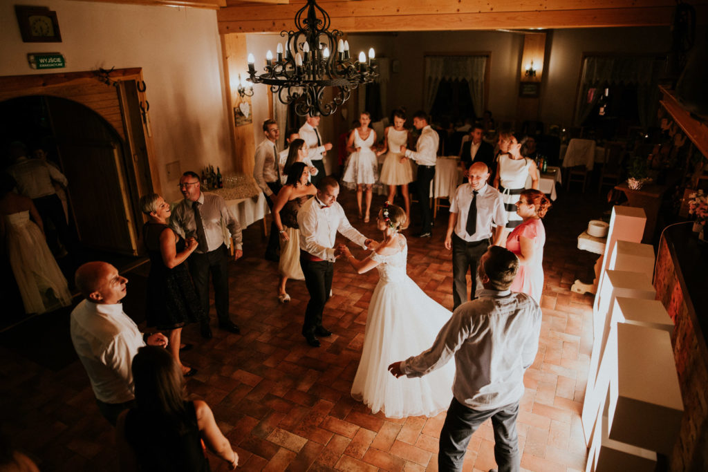 Fotograf ślubny Kielce Ślub rustykalny, Karczma Cekierówka wesele