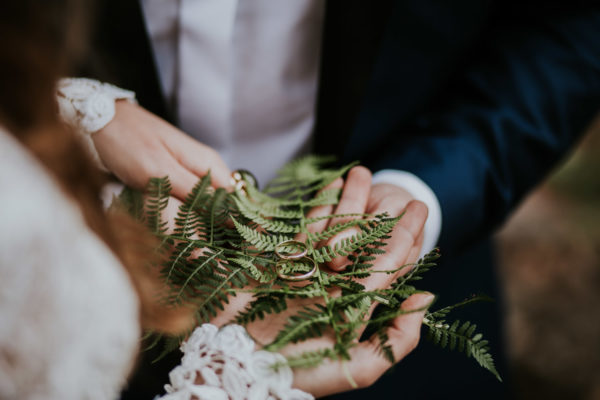 Sesja ślubna w lesie