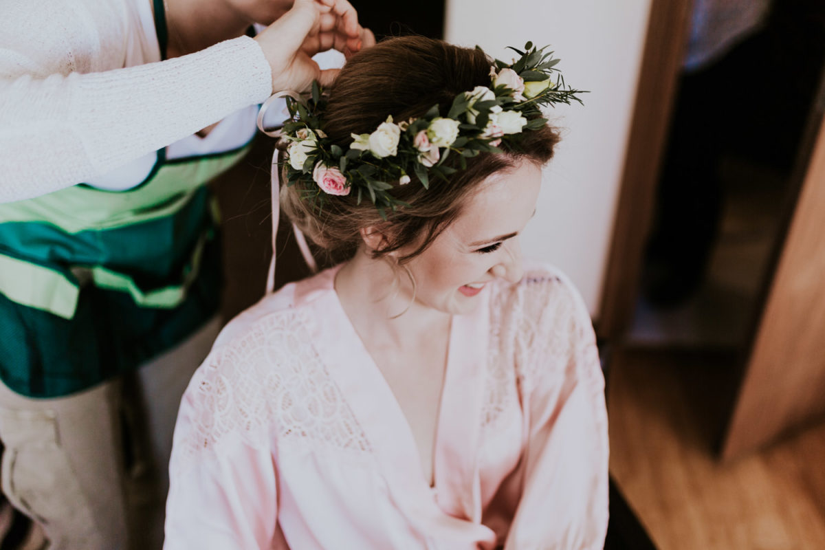 Ślub w Skalnym dworze, Ojców Skalny dwór