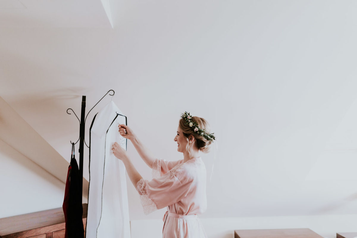 Ślub w Skalnym dworze, Ojców Skalny dwór