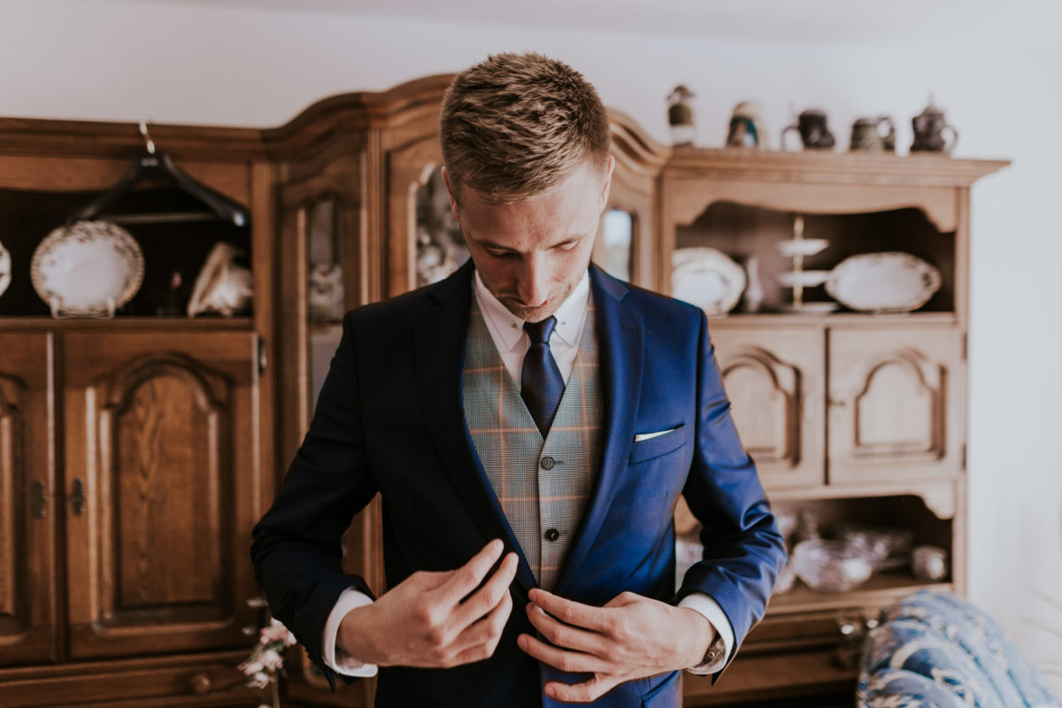 Ślub w Skalnym dworze, Ojców Skalny dwór