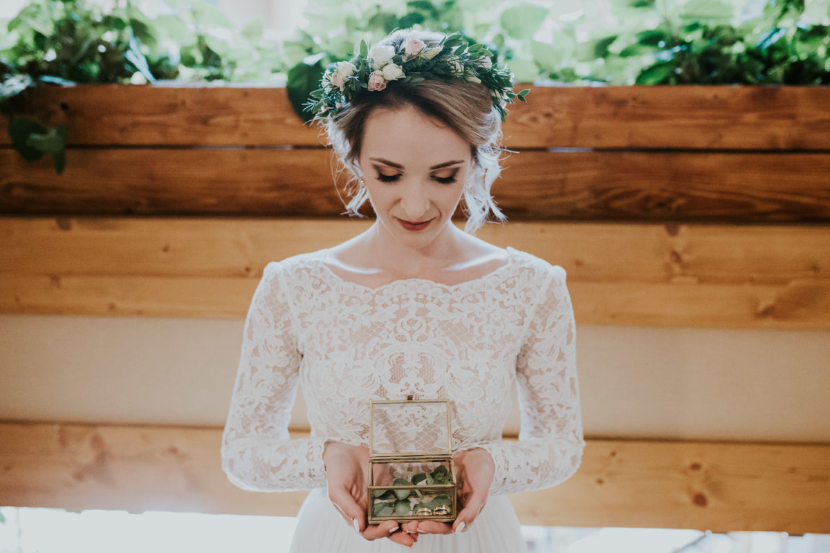 Ślub w Skalnym dworze, Ojców Skalny dwór