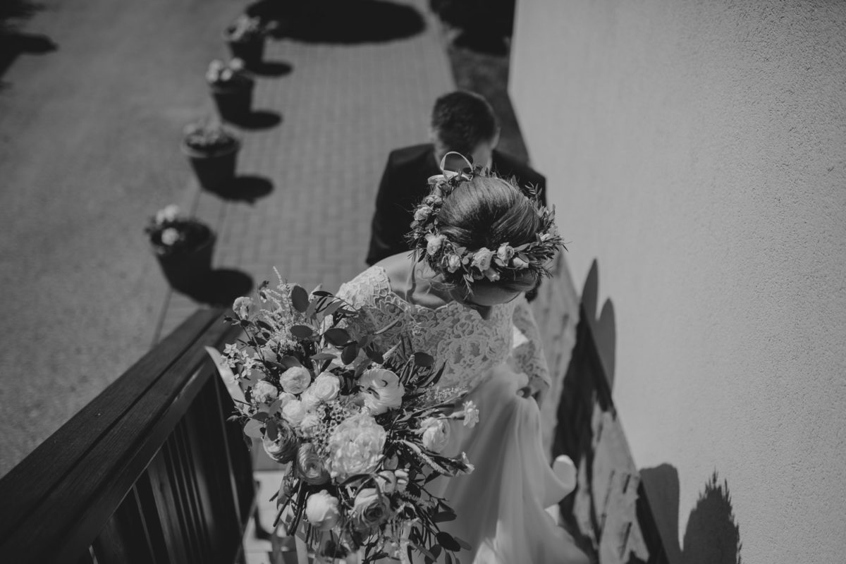 Ślub w Skalnym dworze, Ojców Skalny dwór