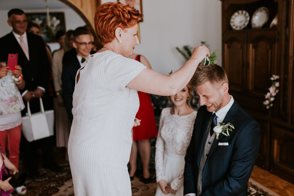 Ślub w Skalnym dworze, Ojców Skalny dwór