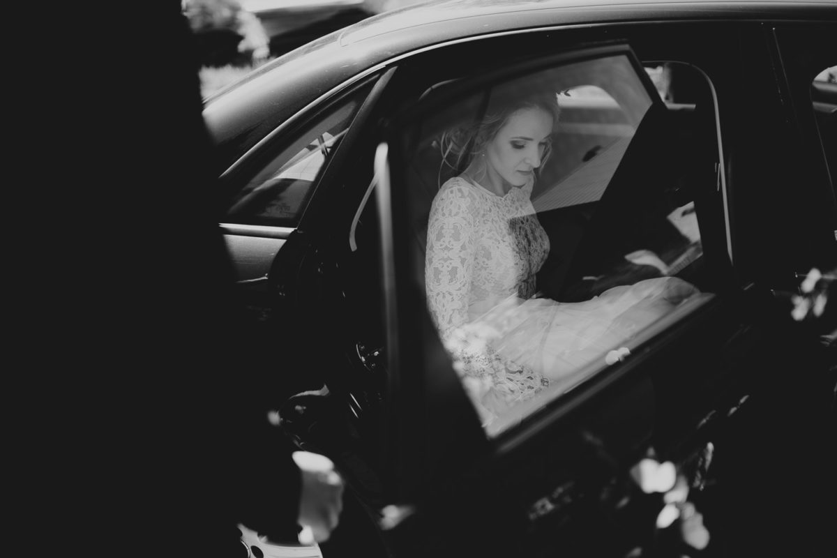 Ślub w Skalnym dworze, Ojców Skalny dwór