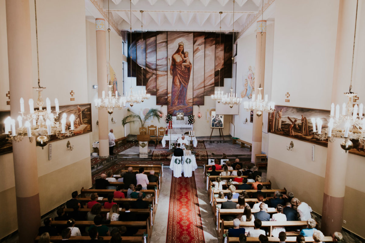 Ślub w Skalnym dworze, Ojców Skalny dwór