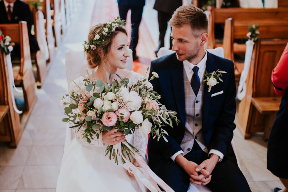 Ślub w Skalnym dworze, Ojców Skalny dwór