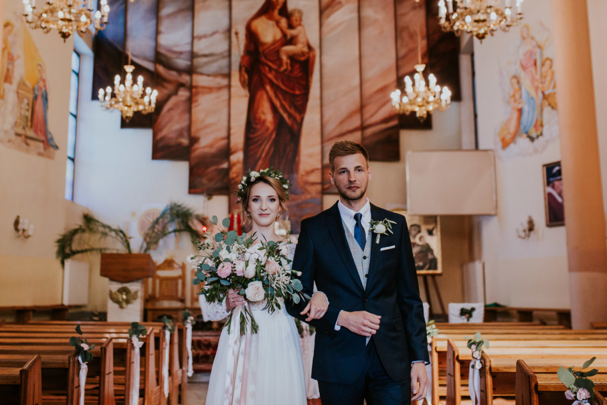 Ślub w Skalnym dworze, Ojców Skalny dwór