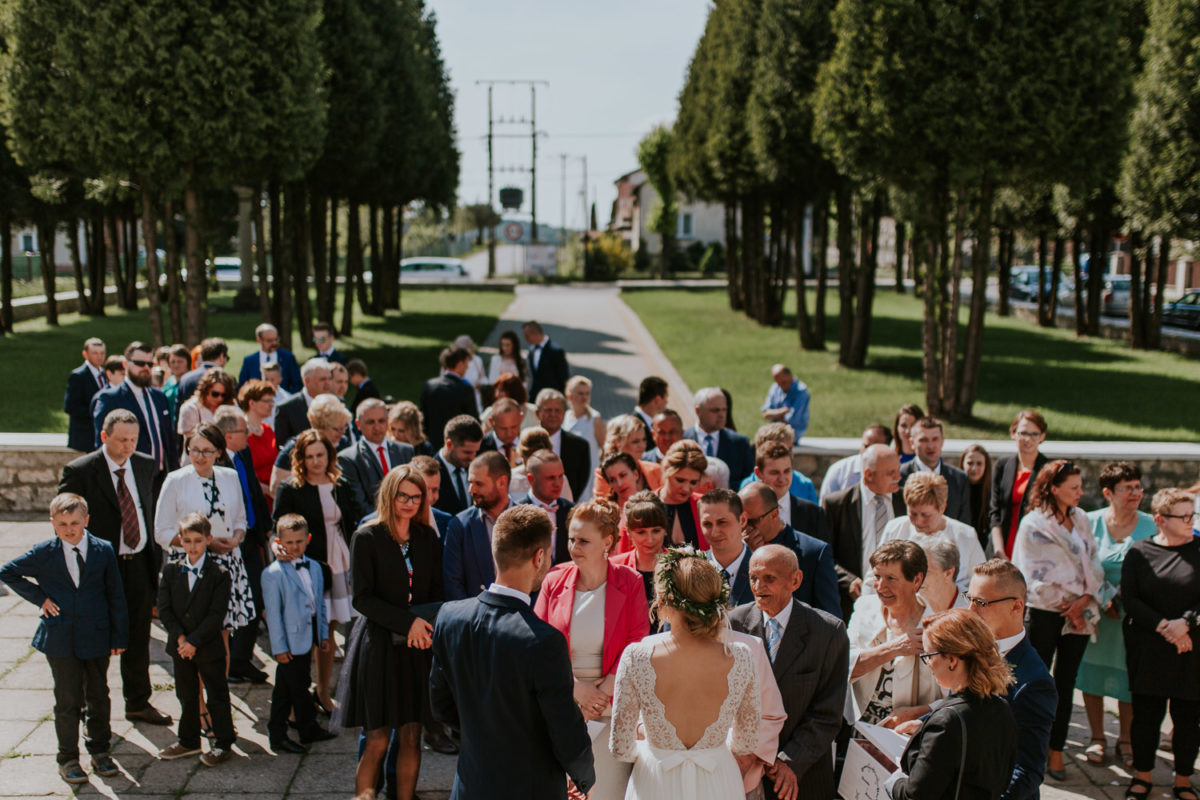 Ślub w Skalnym dworze, Ojców Skalny dwór