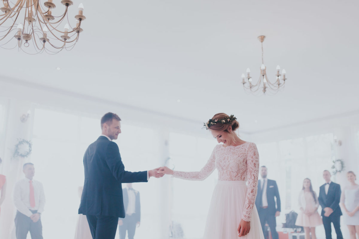 Ślub w Skalnym dworze, Ojców Skalny dwór