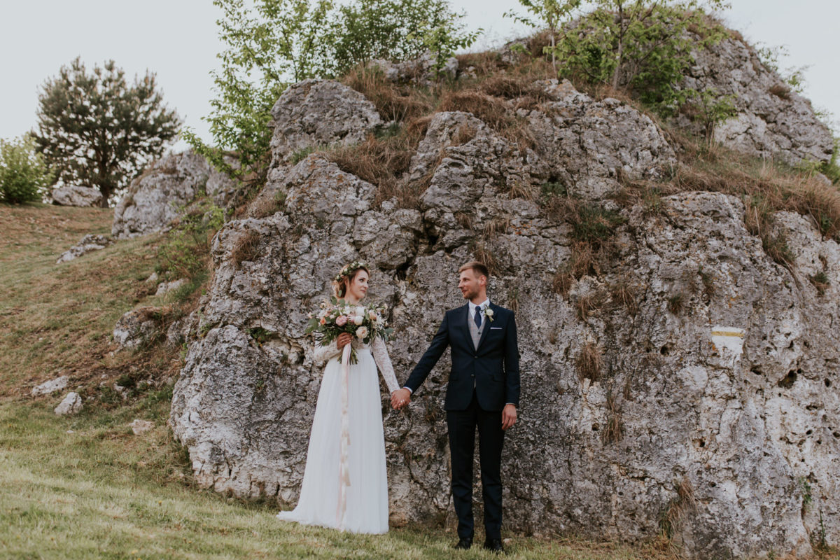 Ślub w Skalnym dworze, Ojców Skalny dwór