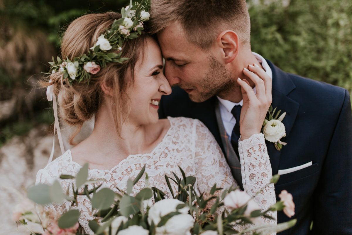 Ślub w Skalnym dworze, Ojców Skalny dwór