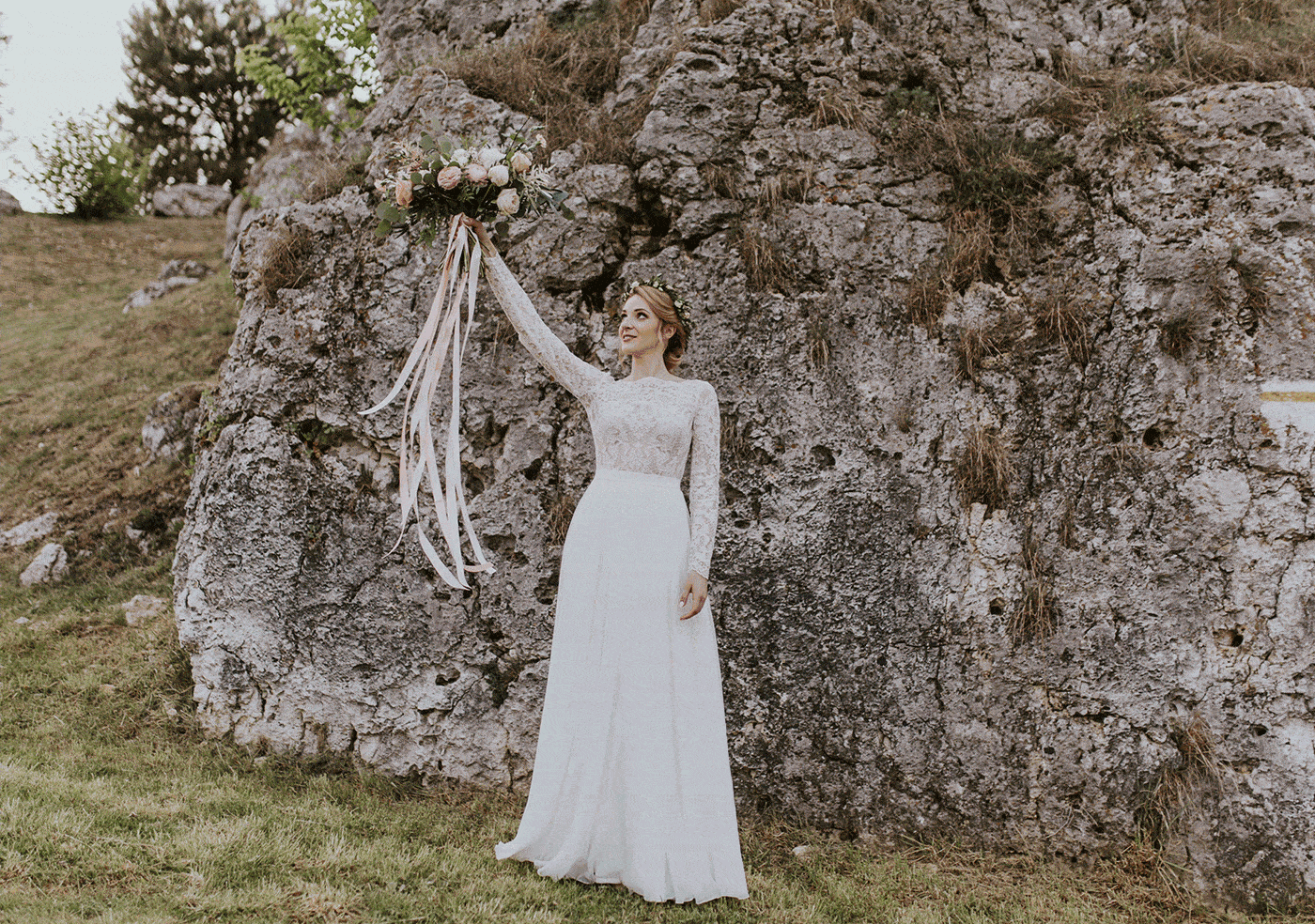 Ślub w Skalnym dworze, Ojców Skalny dwór