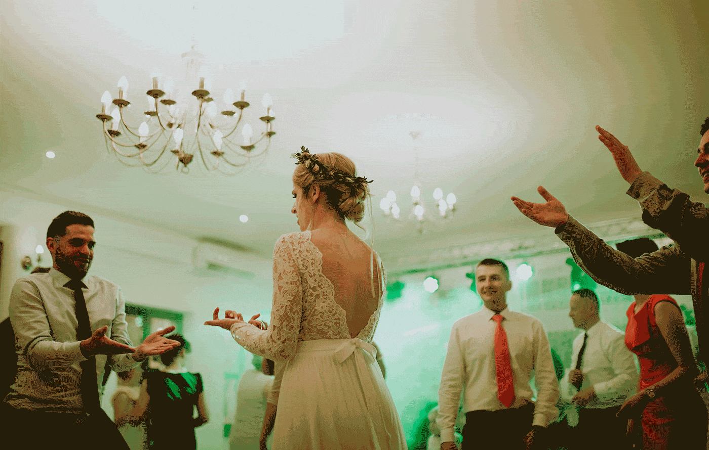 Ślub w Skalnym dworze, Ojców Skalny dwór