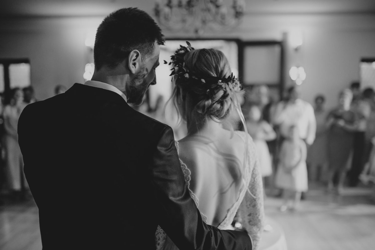 Ślub w Skalnym dworze, Ojców Skalny dwór