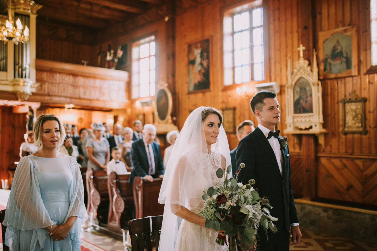 Ślub w Przepitkach, Parafia rzymskokatolicka pw. św. Zygmunta w Królewie ślub, fotografia ślubna Warszawa