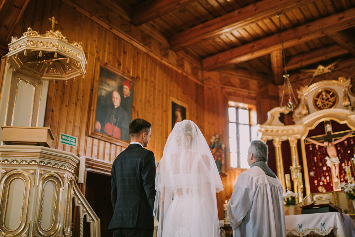 Ślub w Przepitkach, Parafia rzymskokatolicka pw. św. Zygmunta w Królewie ślub, fotografia ślubna Warszawa