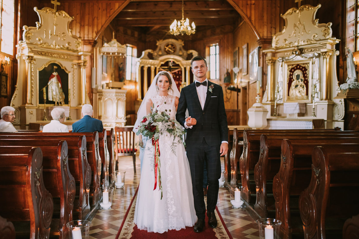 Ślub w Przepitkach, Parafia rzymskokatolicka pw. św. Zygmunta w Królewie ślub, fotografia ślubna Warszawa