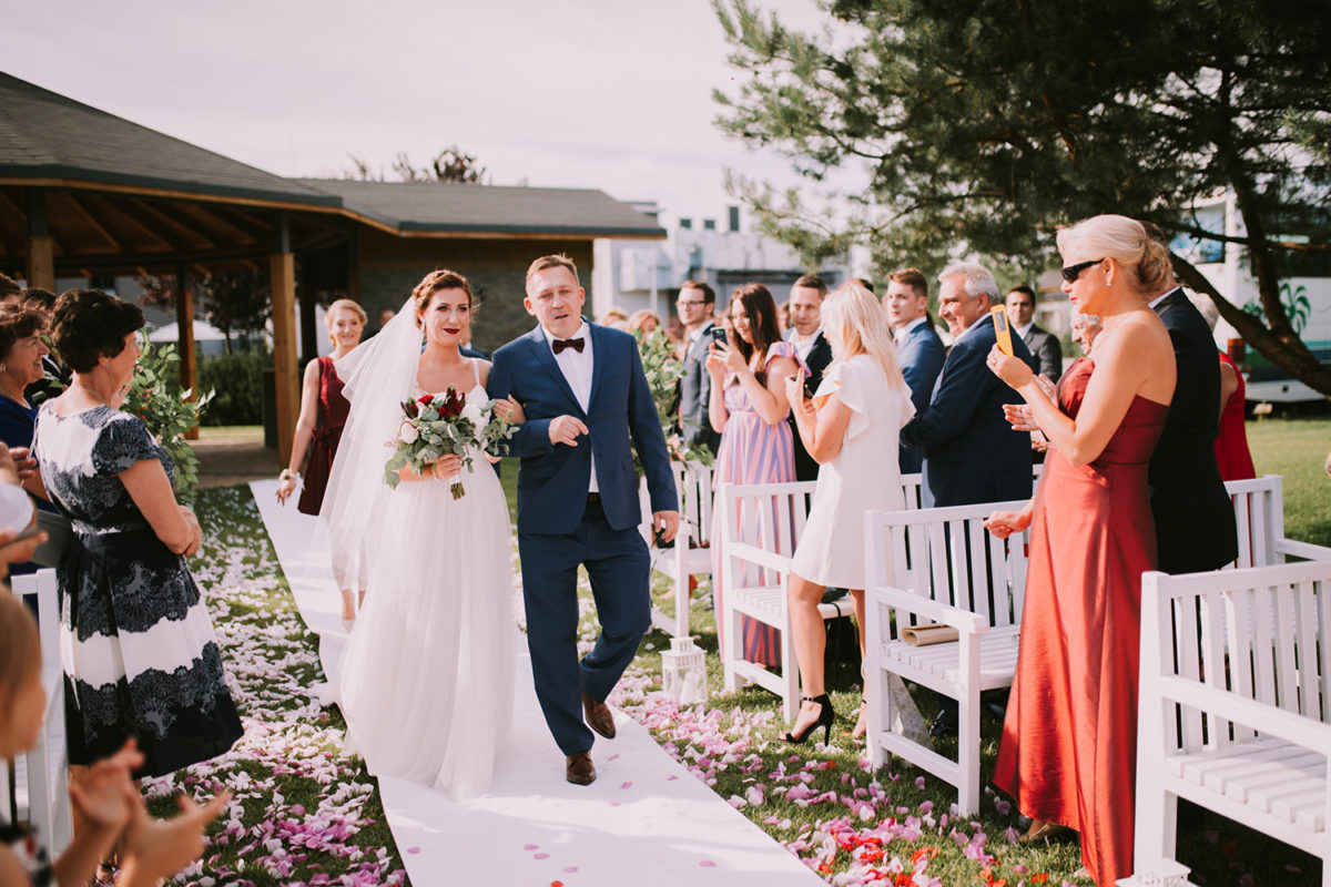 Ślub w plenerze Warszawa Hotel Artis Ślub plenerowy Ślub w ogrodzie