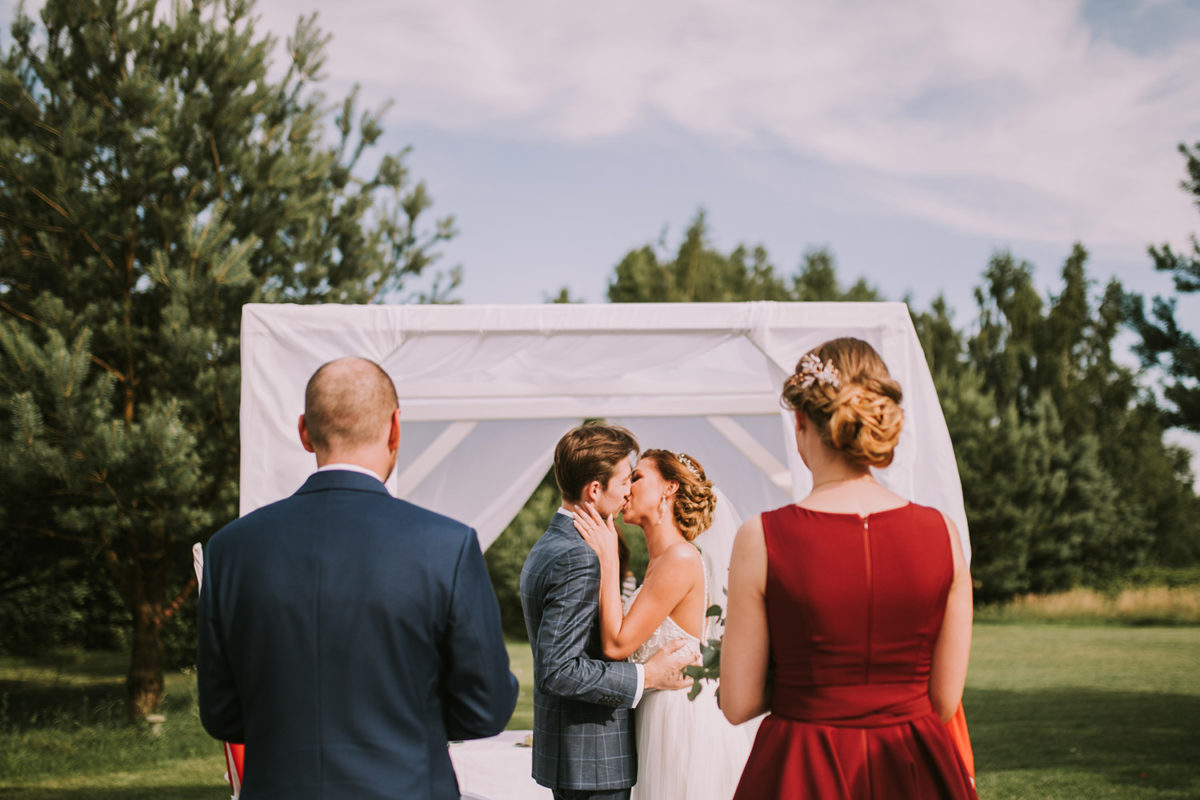 Ślub w plenerze Warszawa Hotel Artis Ślub plenerowy Ślub w ogrodzie