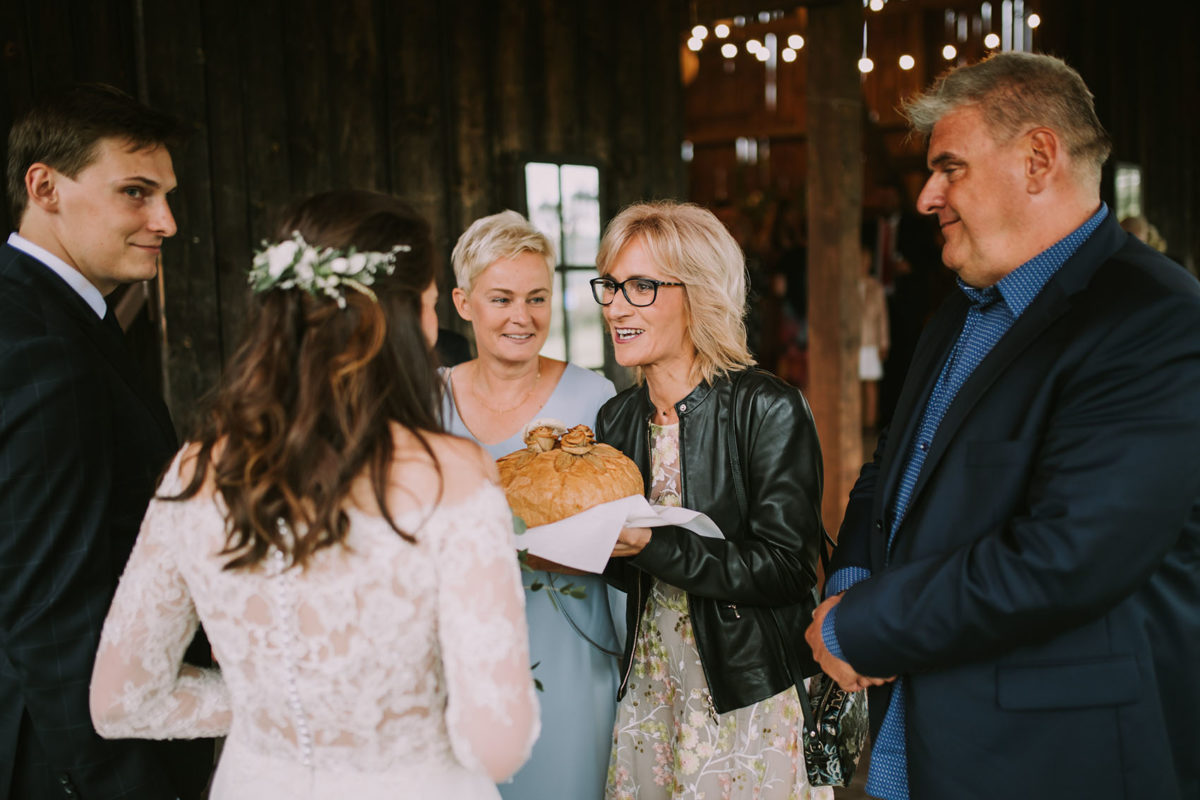 Rustykalny Ślub w stodole, Ślub Folwark Wiązy, Rustykalne wesele pod Krakowem, Rustykalne wesele Warszawa