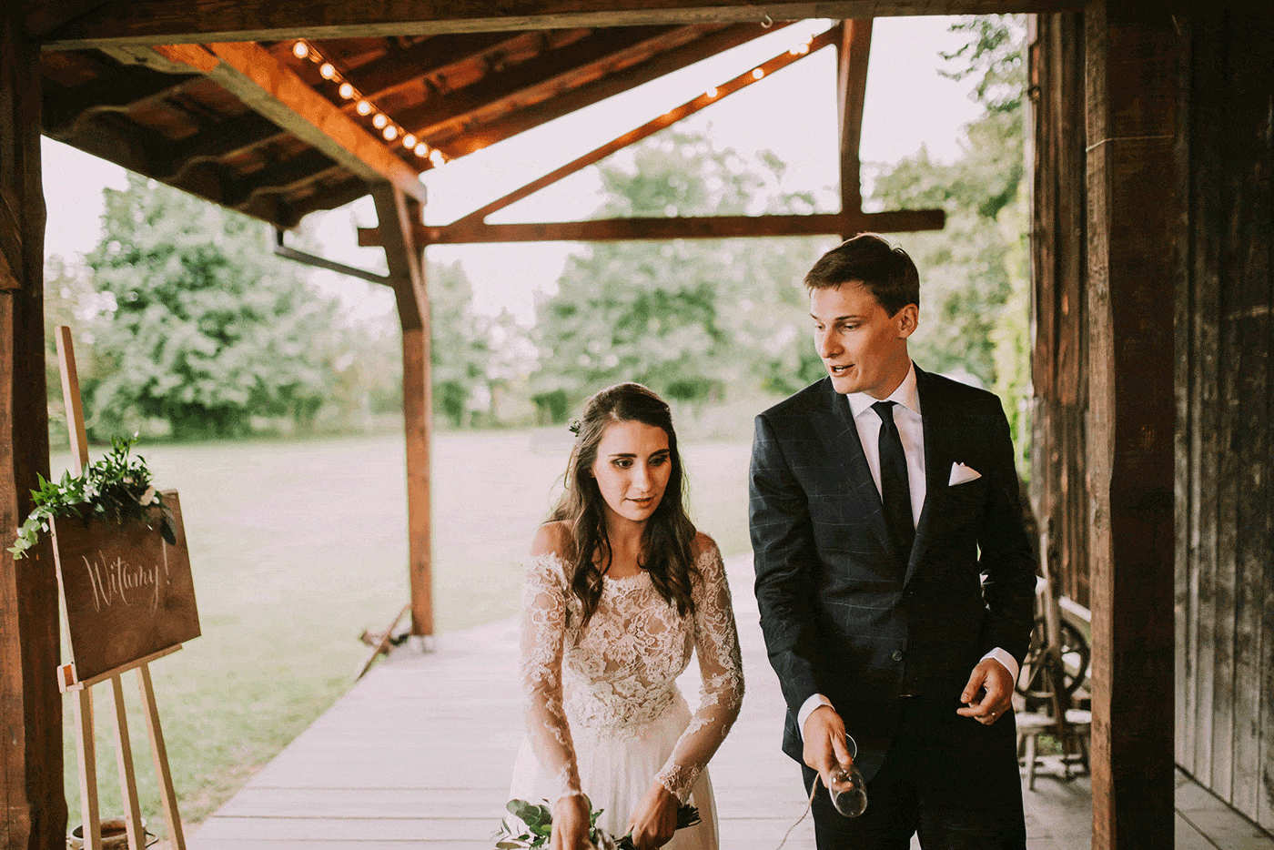 Rustykalne wesele w stodole, Fotograf Ślubny Warszawa, Folwark Wiązy 