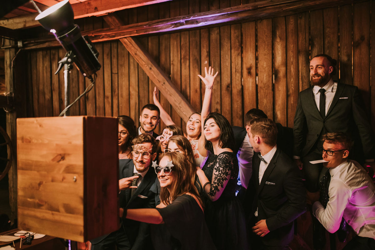 Rustykalny Ślub w stodole, Ślub Folwark Wiązy, Rustykalne wesele pod Krakowem, Rustykalne wesele Warszawa