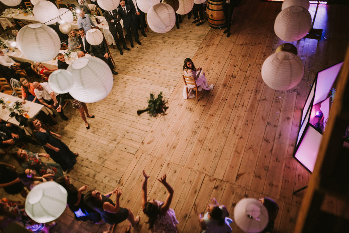 Rustykalny Ślub w stodole, Ślub Folwark Wiązy, Rustykalne wesele pod Krakowem, Rustykalne wesele Warszawa