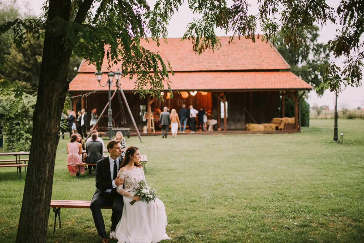 Rustykalny Ślub w stodole, Ślub Folwark Wiązy, Rustykalne wesele pod Krakowem, Rustykalne wesele Warszawa