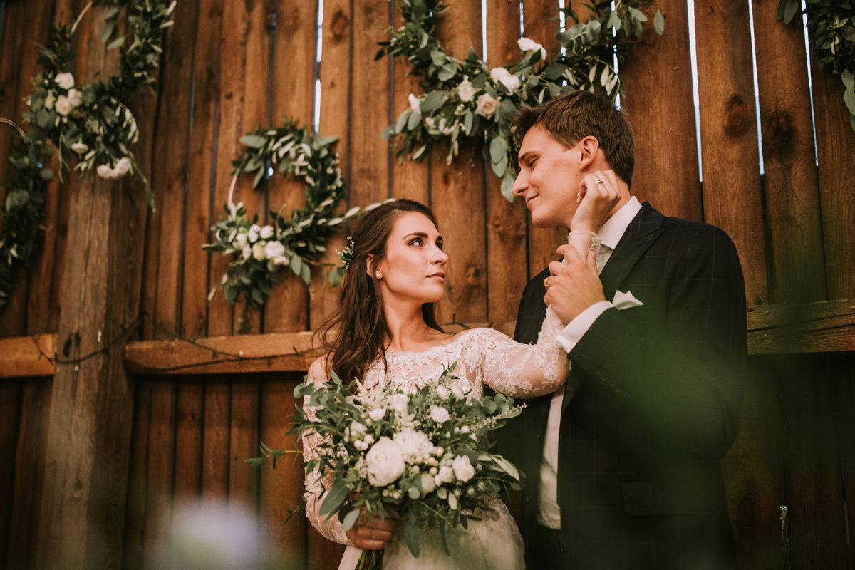 Rustykalny Ślub w stodole, Ślub Folwark Wiązy, Rustykalne wesele pod Krakowem, Rustykalne wesele Warszawa