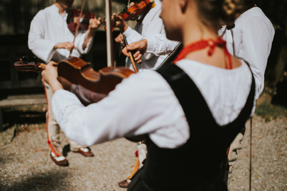 Ślub w Kościele pw. św. Michała Archanioła w Dębnie, Kościół w Dębnie, Fotografia ślubna Warszawa