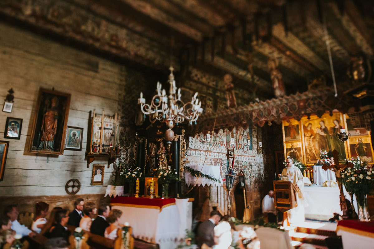 Ślub w Kościele pw. św. Michała Archanioła w Dębnie, Kościół w Dębnie, Fotografia ślubna Warszawa