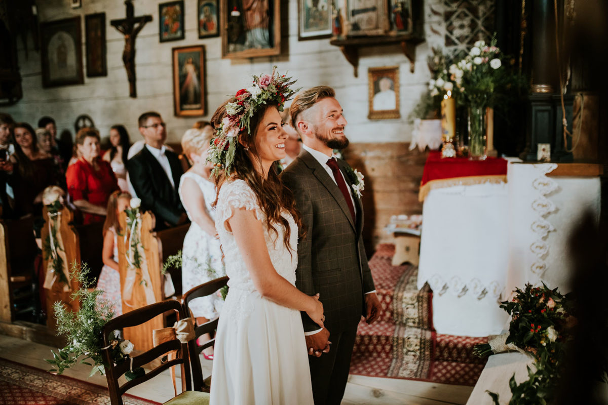 Ślub w Kościele pw. św. Michała Archanioła w Dębnie, Kościół w Dębnie, Fotografia ślubna Warszawa