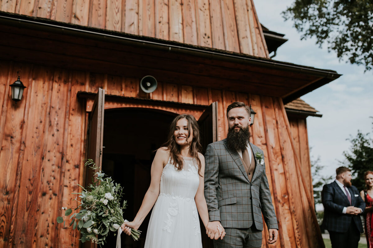 First Look zdjęcia, ślub w Starej Stodole Dobczyce, rustykalny ślub