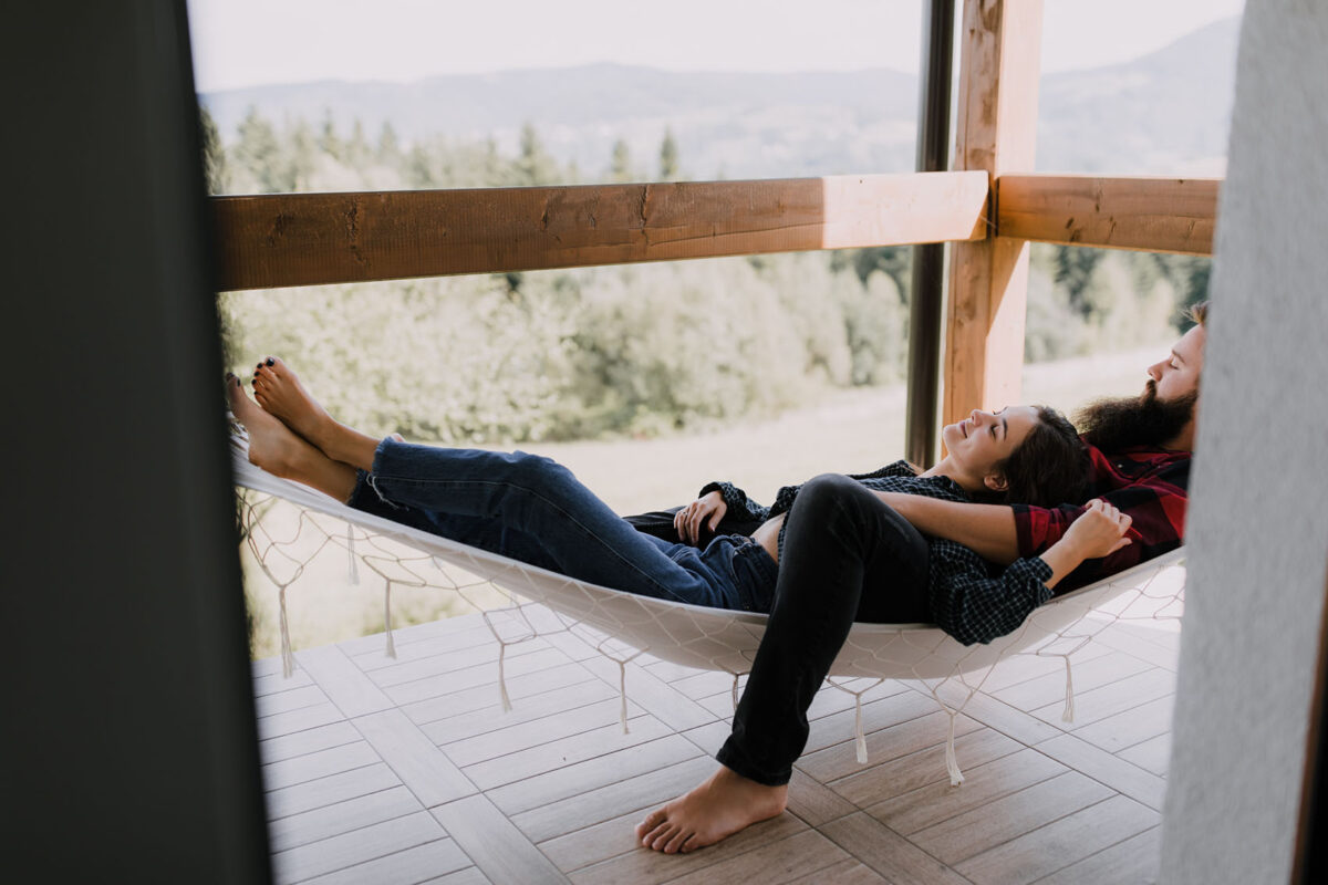 Boho sesja ślubna w Muszynie, sesja ślubna w lesie, rustykalna sesja Rytro