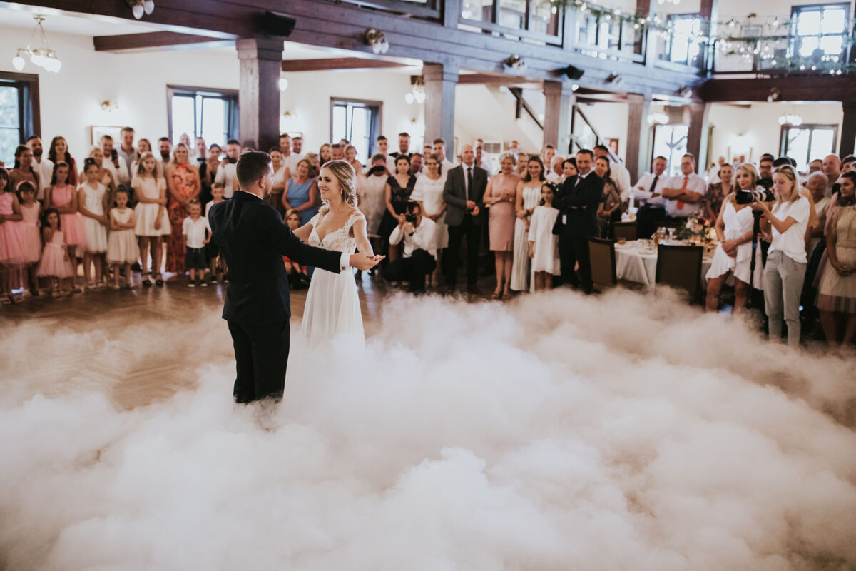 Pierwszy taniec z dymem, wesele w Folwarku Zalesie, wesele w okolicach Krakowa