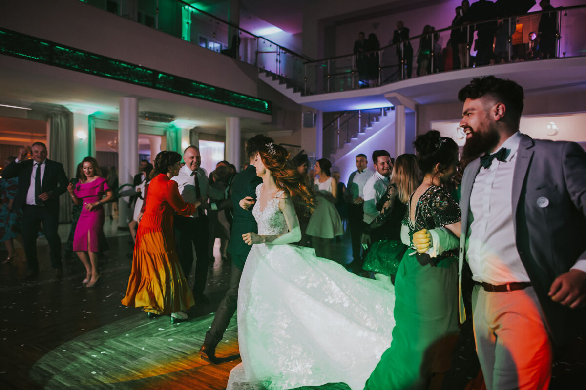 Sesja Krzyżtopór, wesele hotel Bińkowski, green wedding, ślub cywilny i kościelny