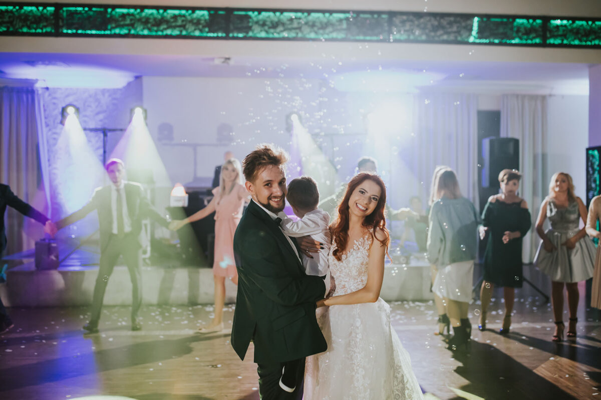 Sesja Krzyżtopór, wesele hotel Bińkowski, green wedding, ślub cywilny i kościelny